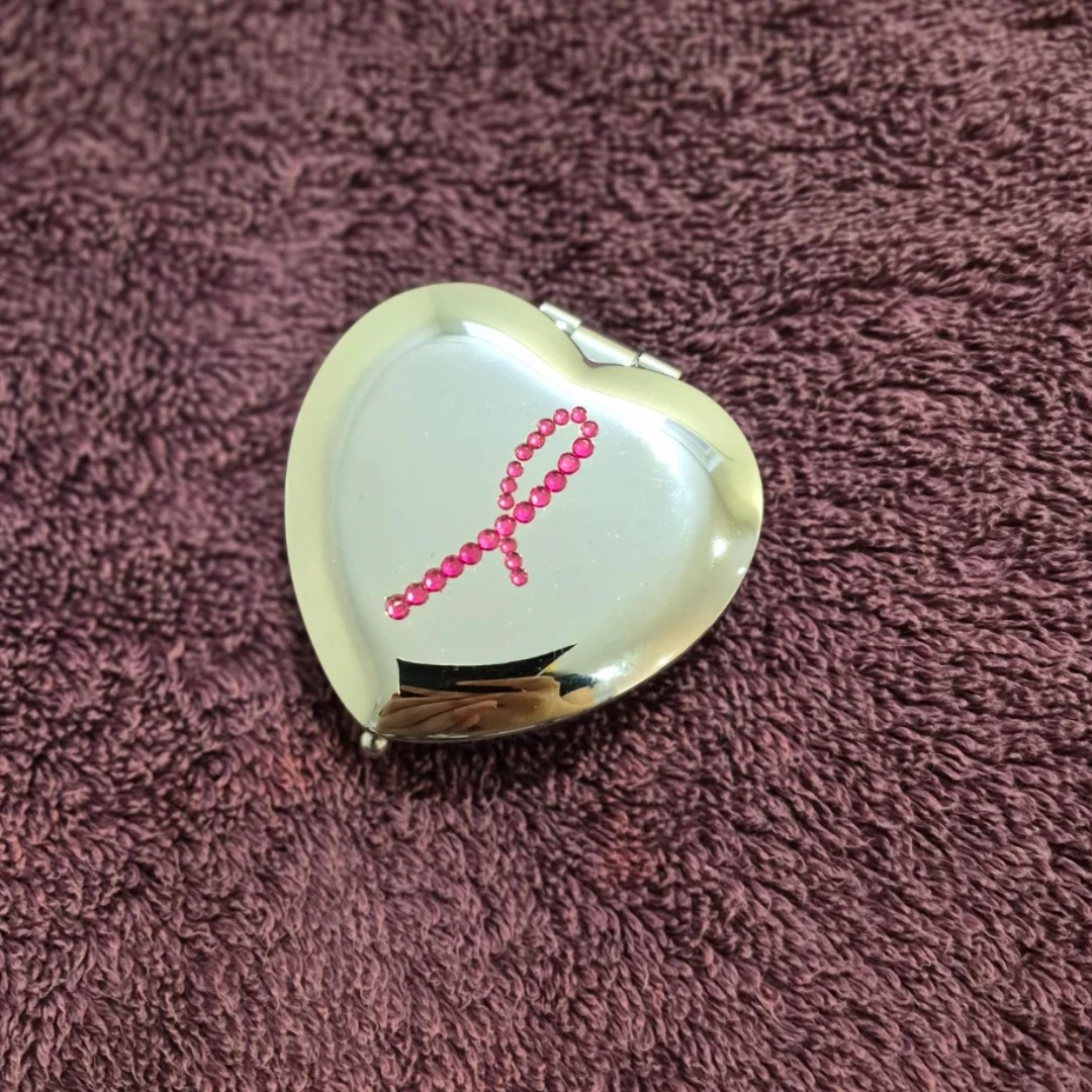 Heart Makeup Compact Mirror
