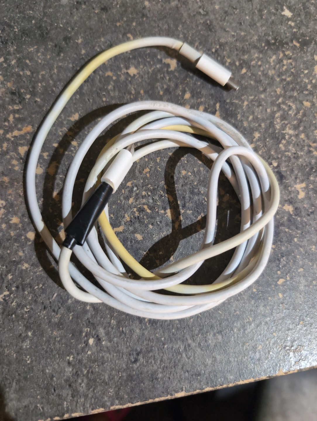 Apple  USBC to C Cable