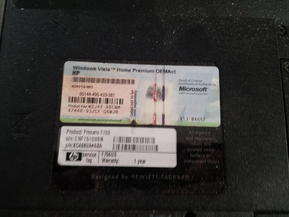 Compaq Presario F700 Laptop - photo 4