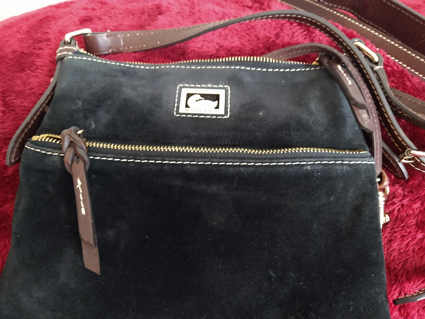 Dooney & Bourke Black Suede/ Leather crossbody bag Red Interior - photo 2