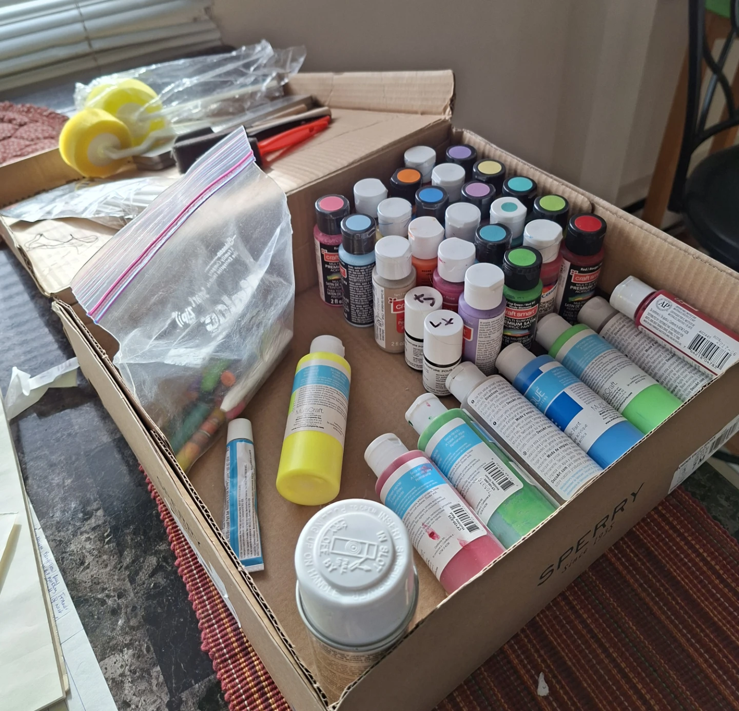 Art Supplies Lot