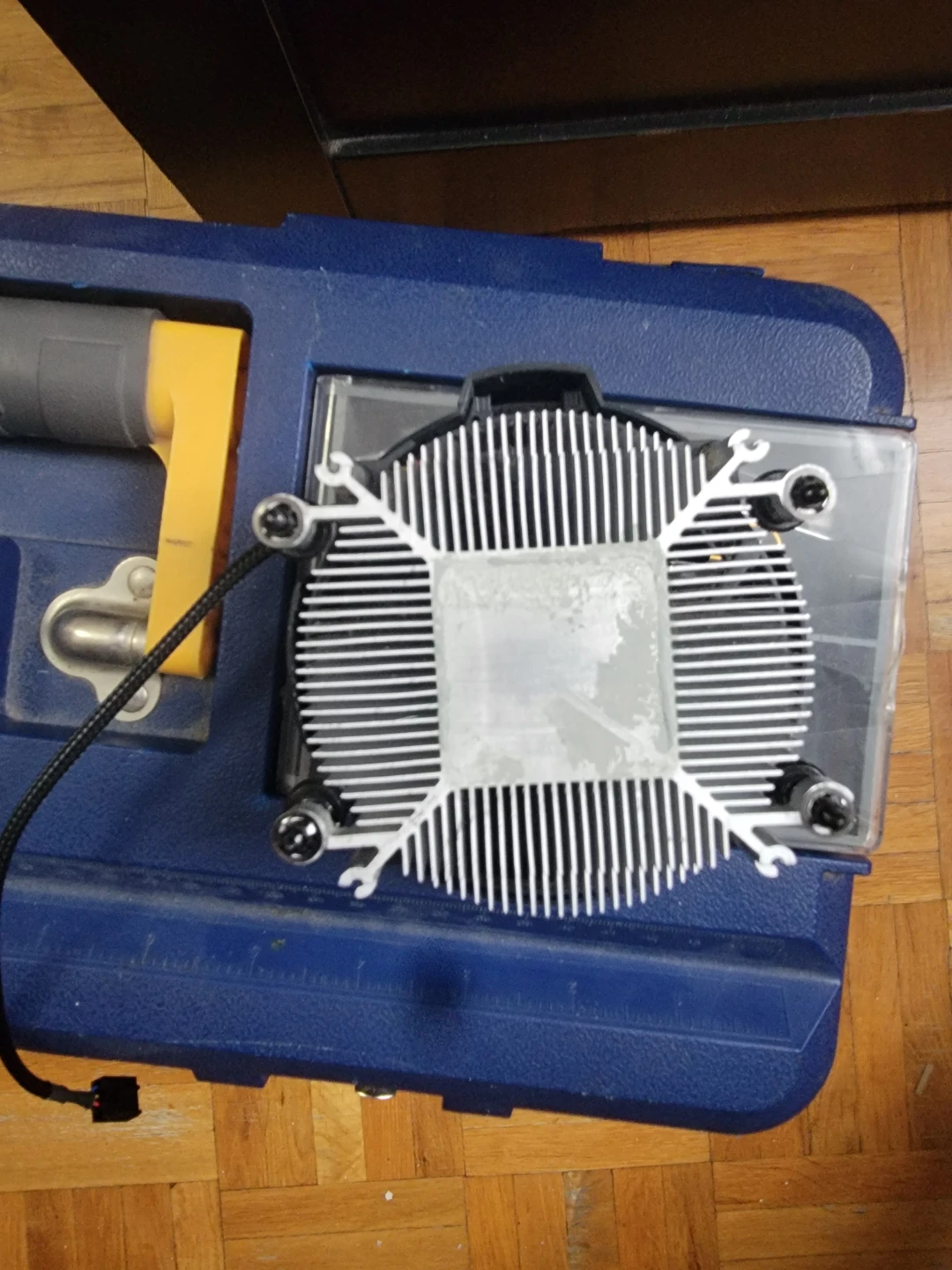 AMD CPU Cooler - 712-000052 REV:K - photo 3