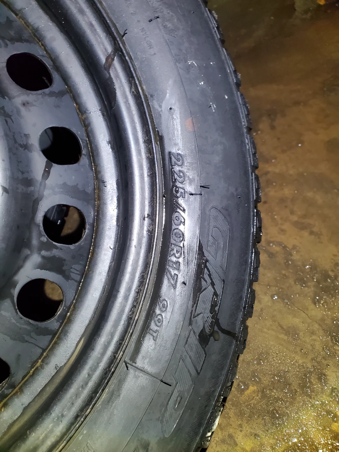 225/60R17 4 X Winter Tires with Rims - photo 3