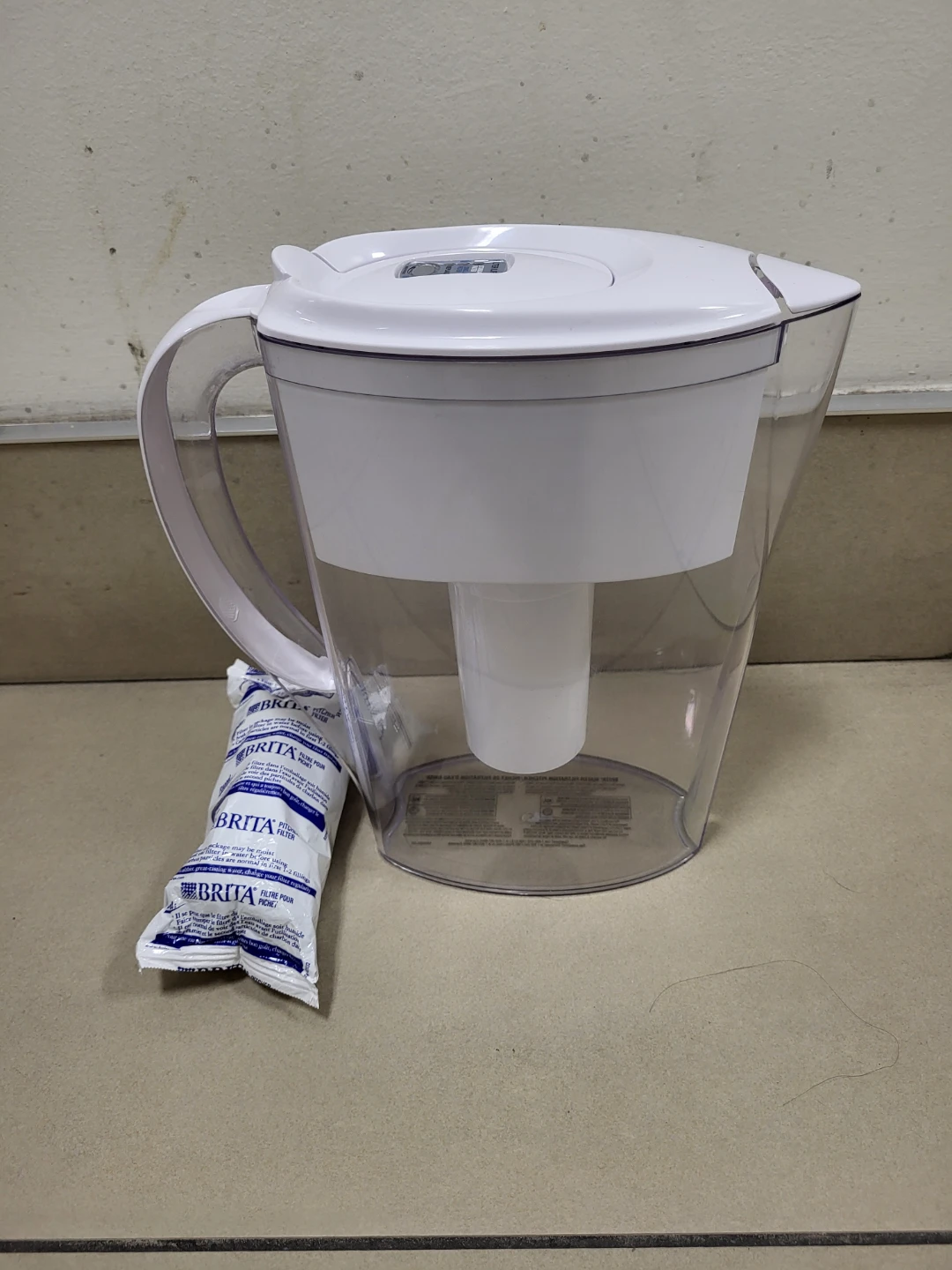 Brita Water Filter Pitcher with 1 Filter - photo 4