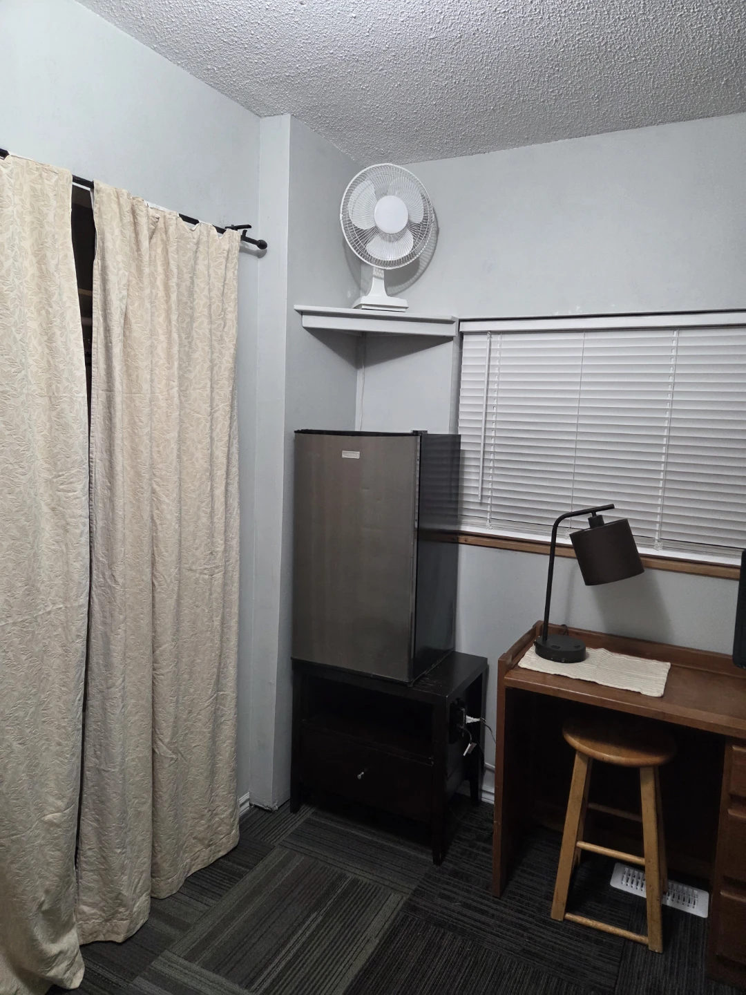 Furnished 1Bd: East Vancouver - photo 2