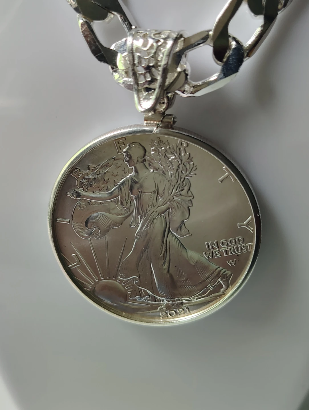 collar con moneda de plata 1oz. 2021 American silver Eagle - photo 2