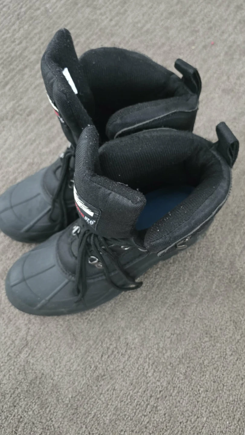 Itasca Thermolite Black Winter Boots - Size 11 - photo 4