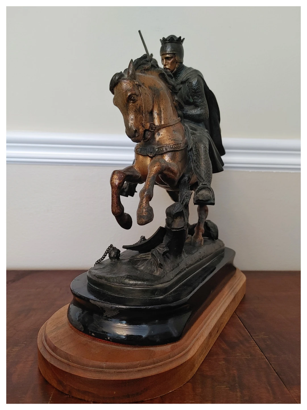Antique King Richard Lionheart Metal Statue on Wooden Stand - photo 3