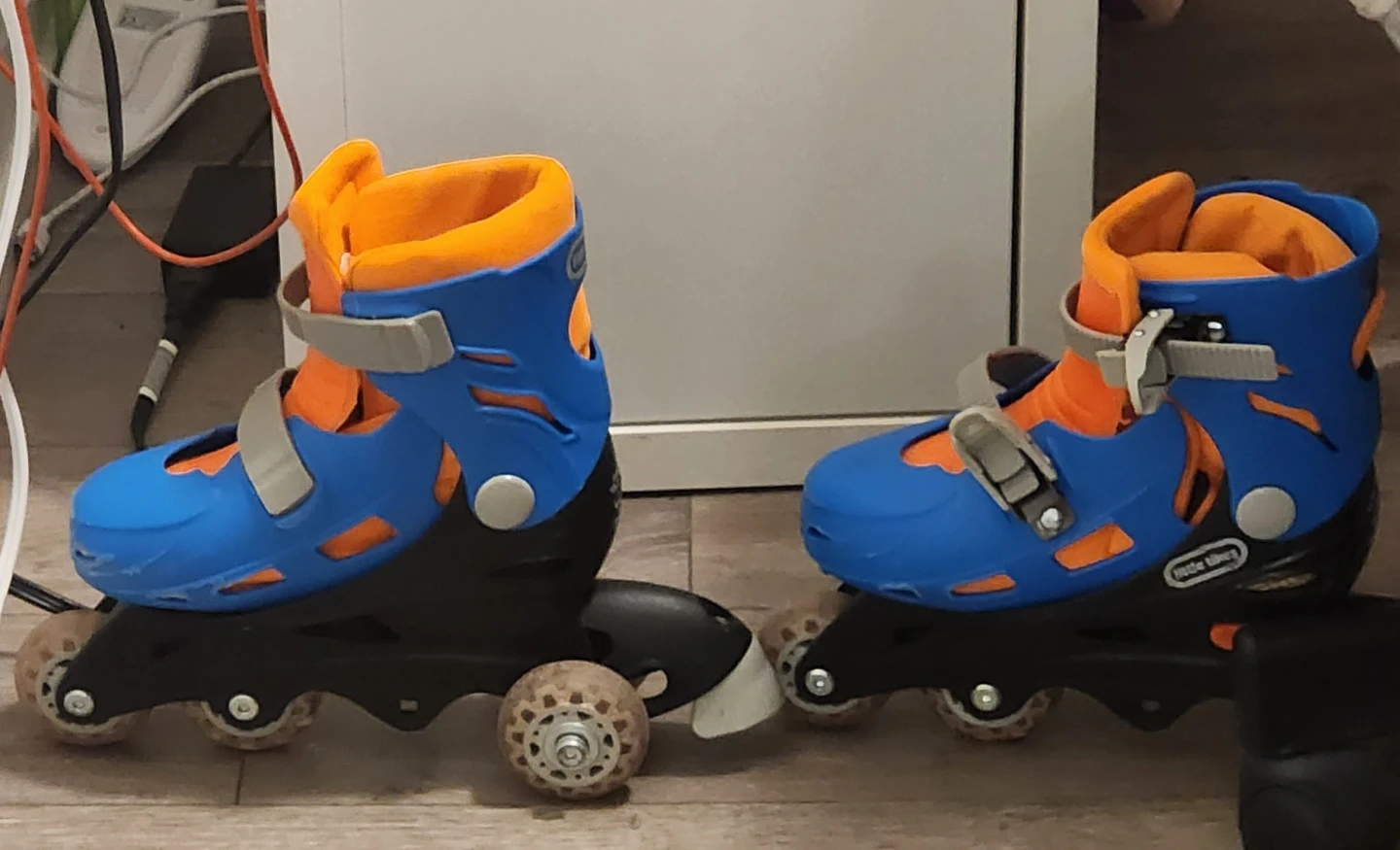 Kids' adjustable Roller Skates,  Shark Helmet and pads