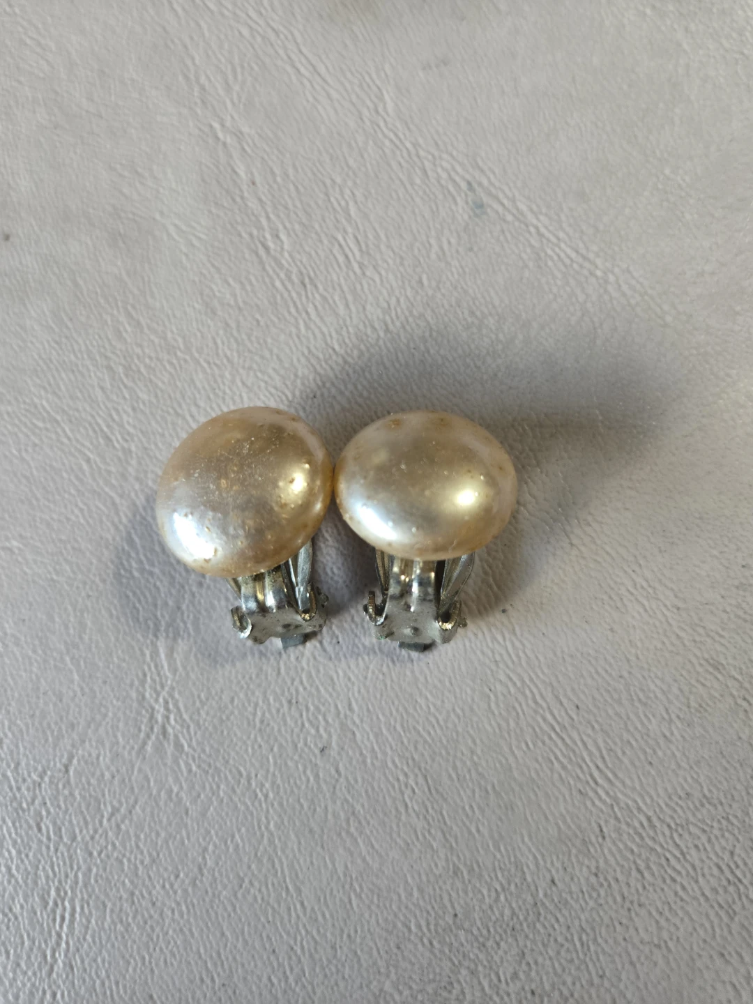 Vintage Pearl Clip-on Earrings