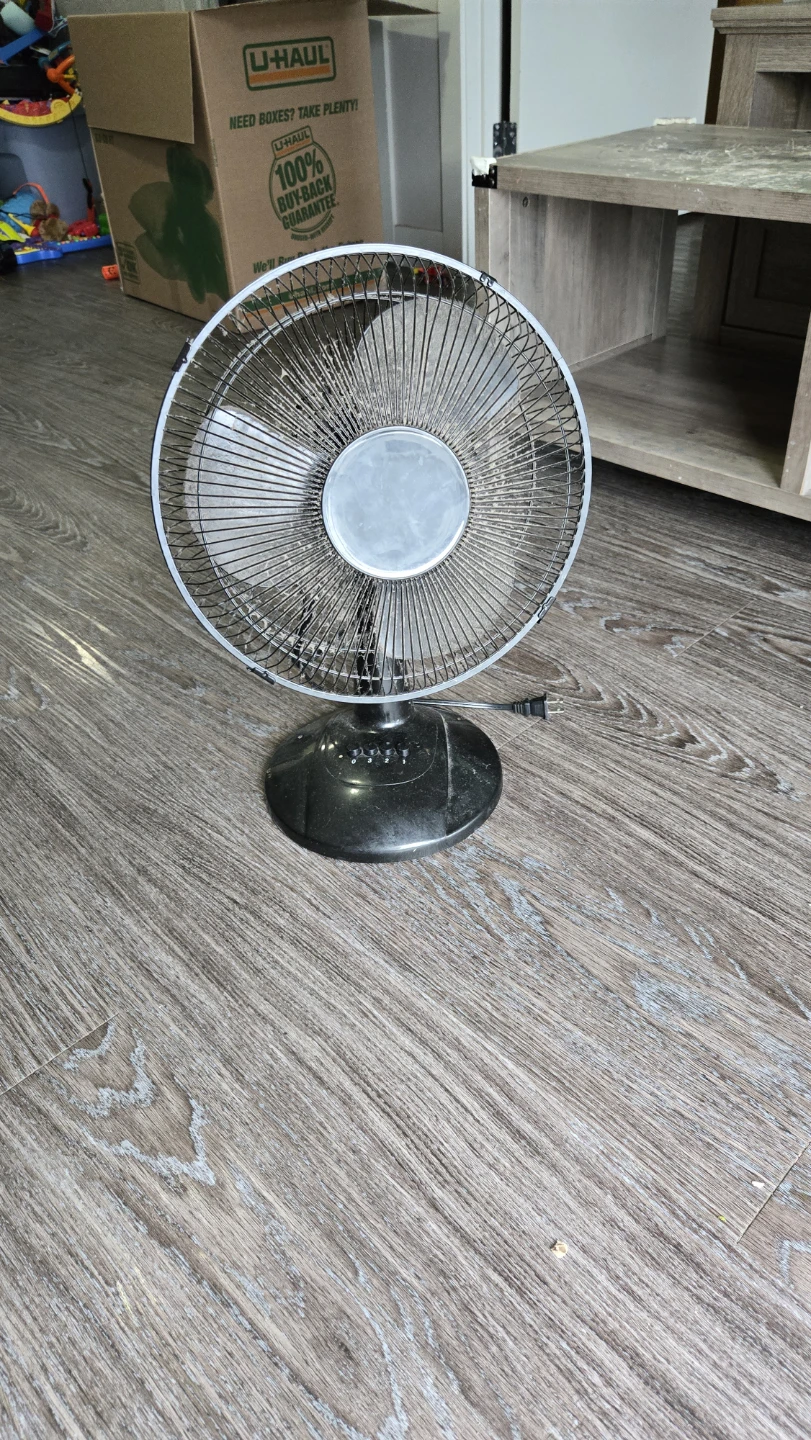 Used Black Table Fan - photo 2
