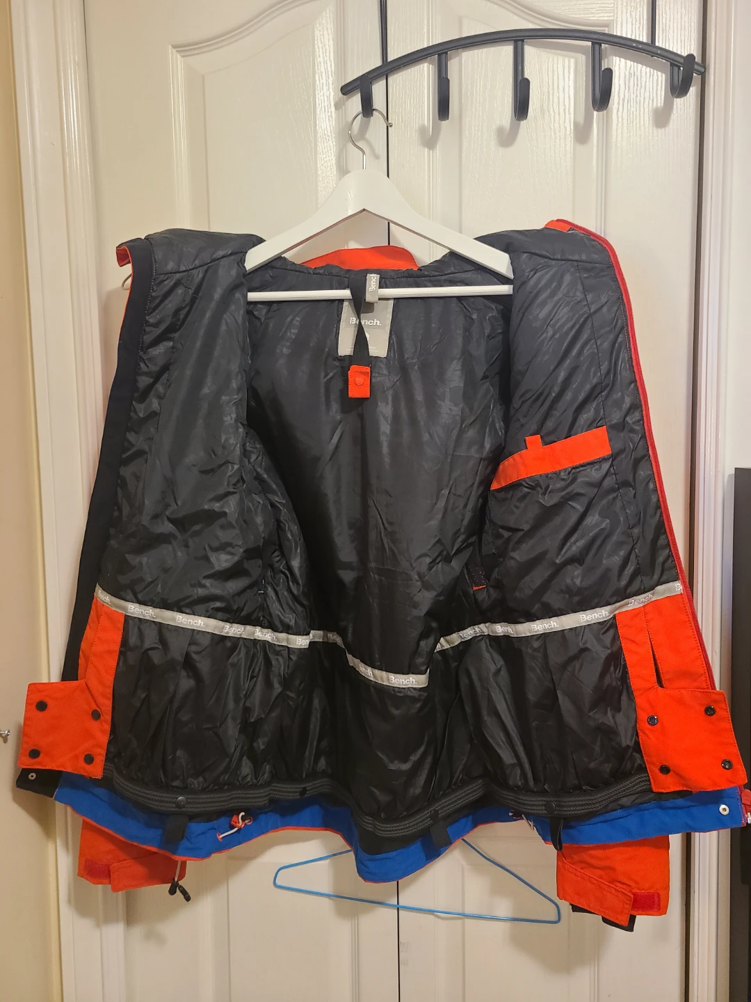 (Mens Size Small) Bench Ski/Snowboard Jacket - 8000mm waterproof - photo 2