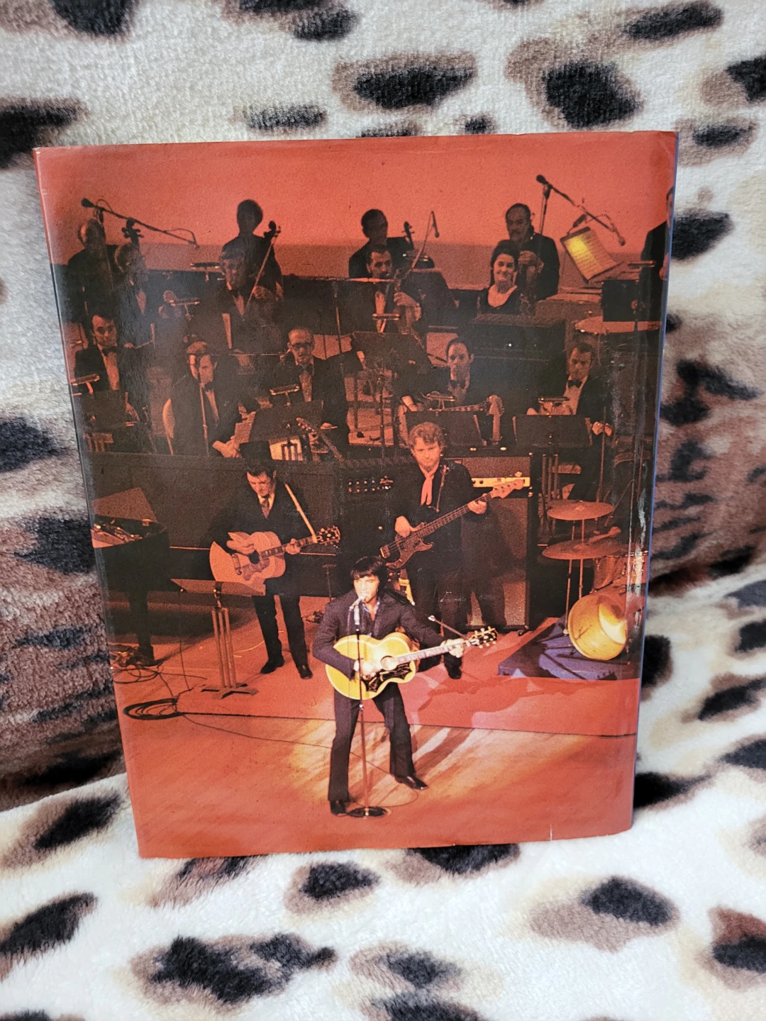 Elvis by Peter Jones Book - photo 2