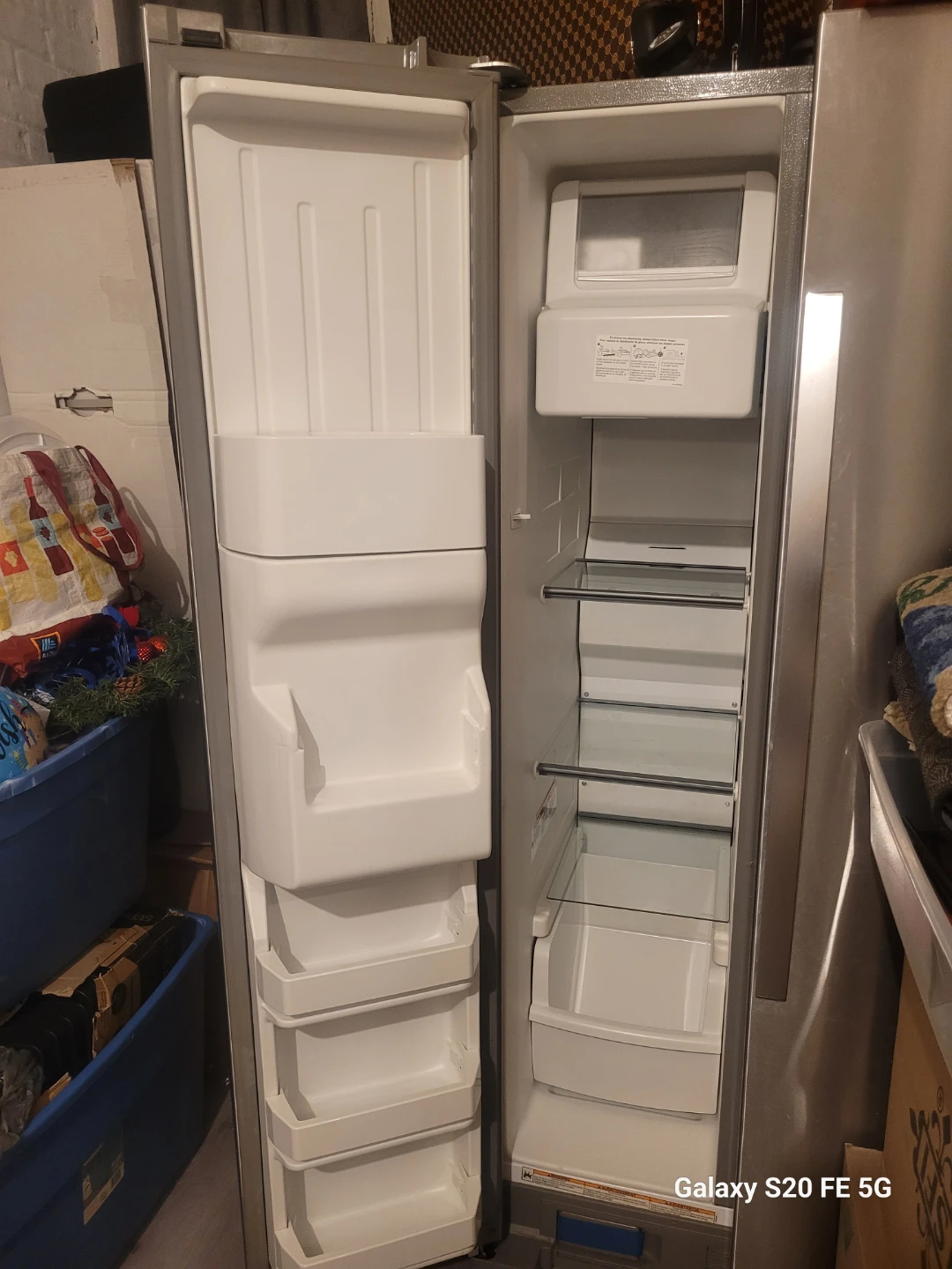 Whirlpool Side-by-Side Refrigerator - Silver - photo 4