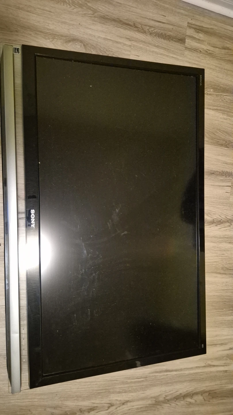 Sony Bravia LCD TV - photo 2