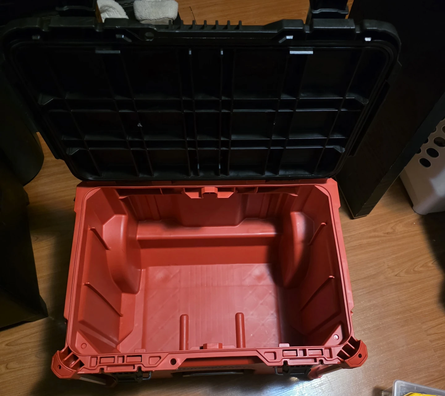 Milwaukee PACKOUT Rolling 22"  Tool Box - photo 5