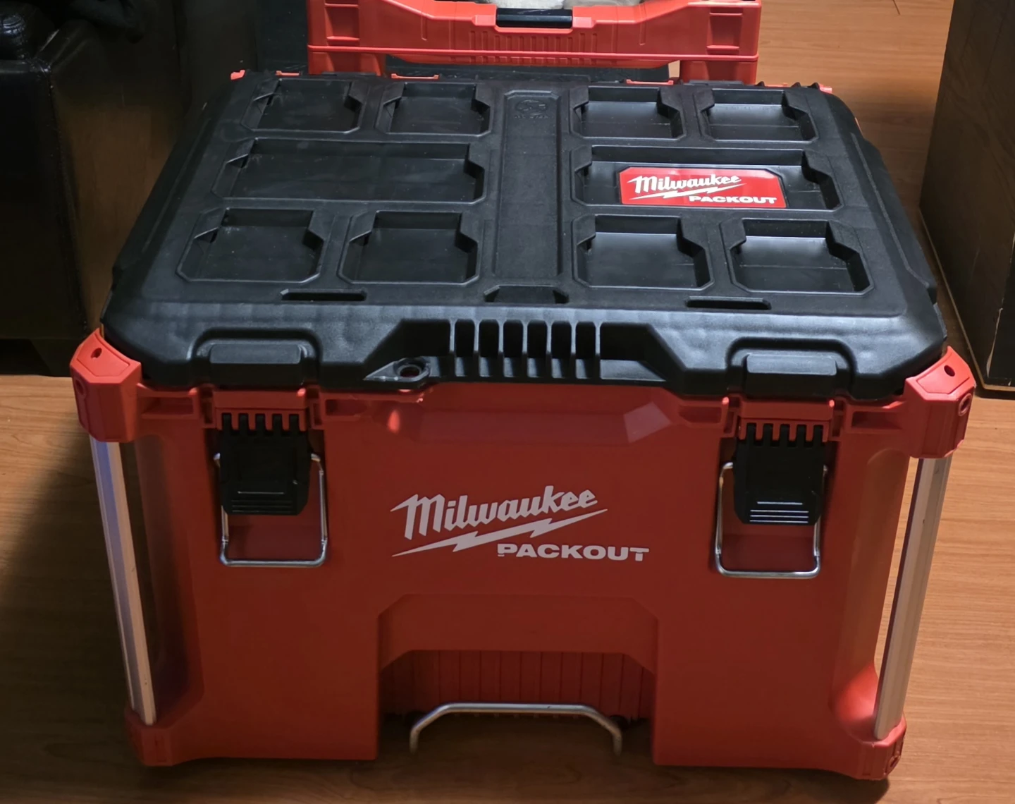 Milwaukee PACKOUT Rolling 22"  Tool Box