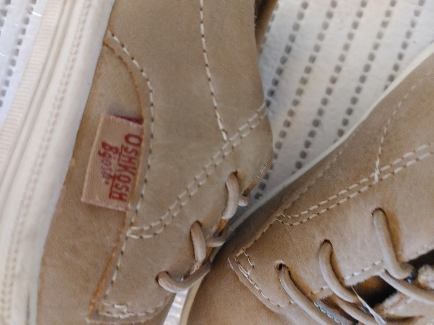 OshKosh B'gosh Tan Suede Lace-Up Shoes - Toddler Size 6M - photo 3