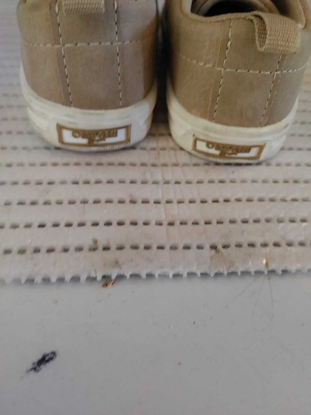 OshKosh B'gosh Tan Suede Lace-Up Shoes - Toddler Size 6M - photo 4