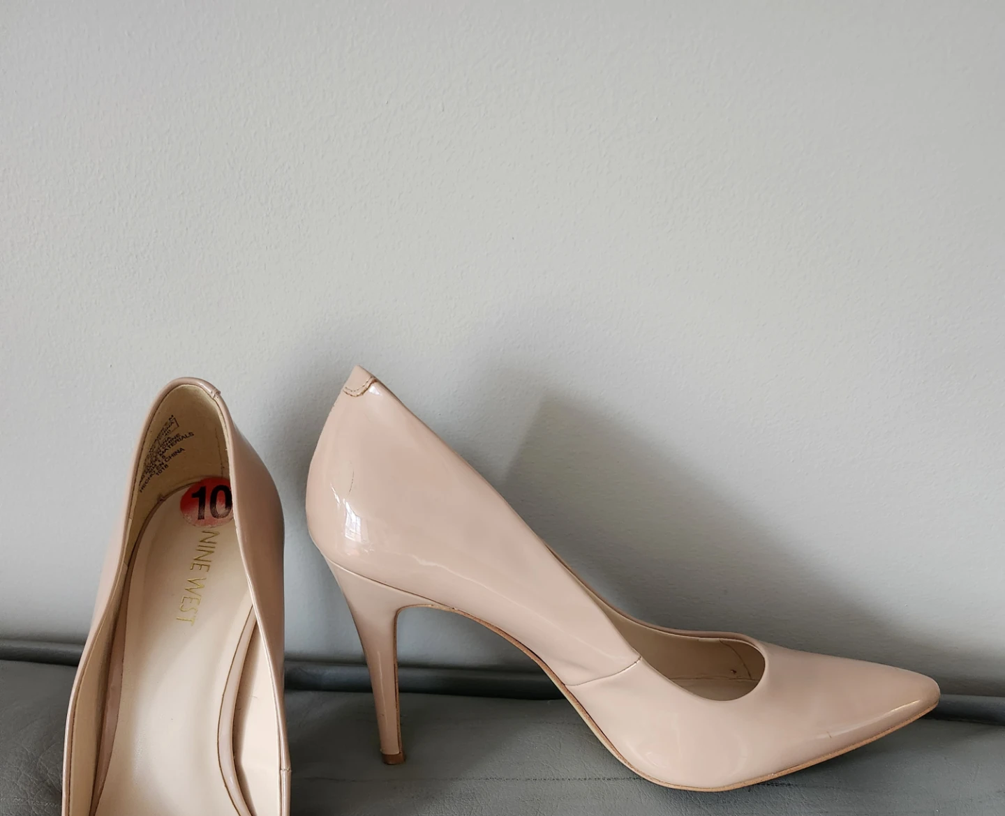 Women's Heels in Nude. Size 10 - photo 2