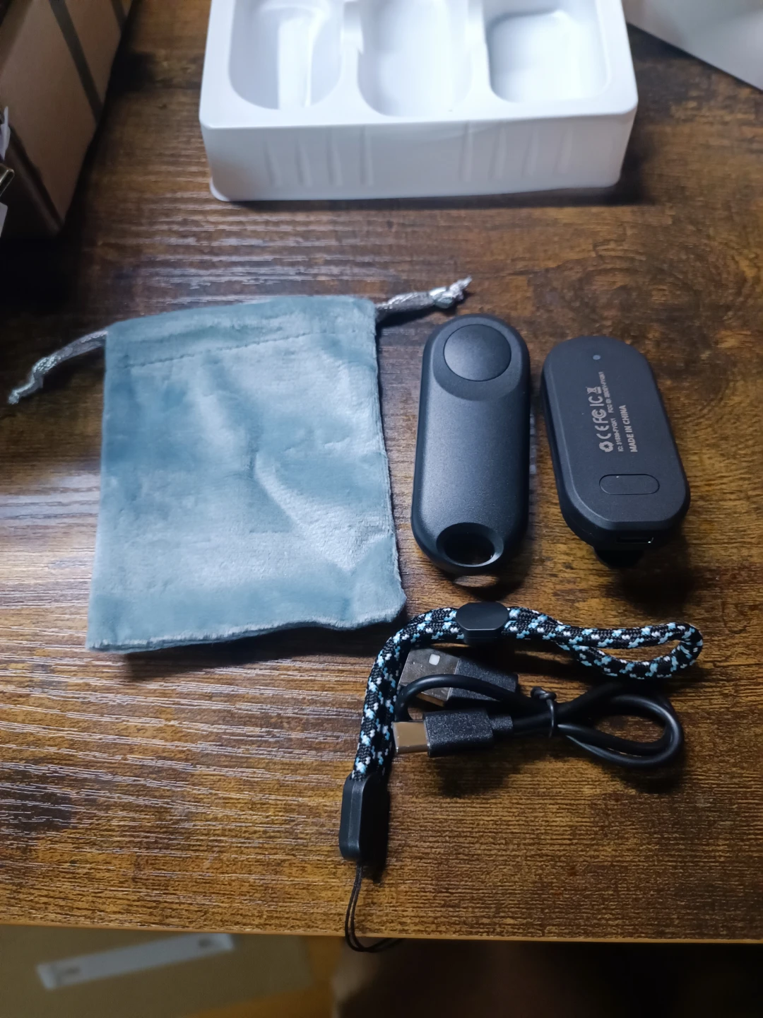 Page-Turner RF Remote Control for eReaders and Cameras