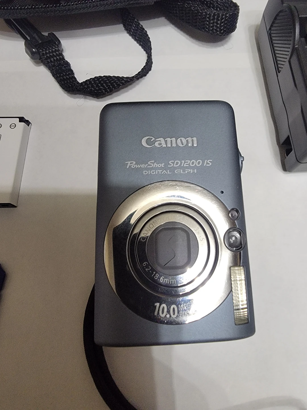 Canon Powershot  SD1200 Camera - photo 4