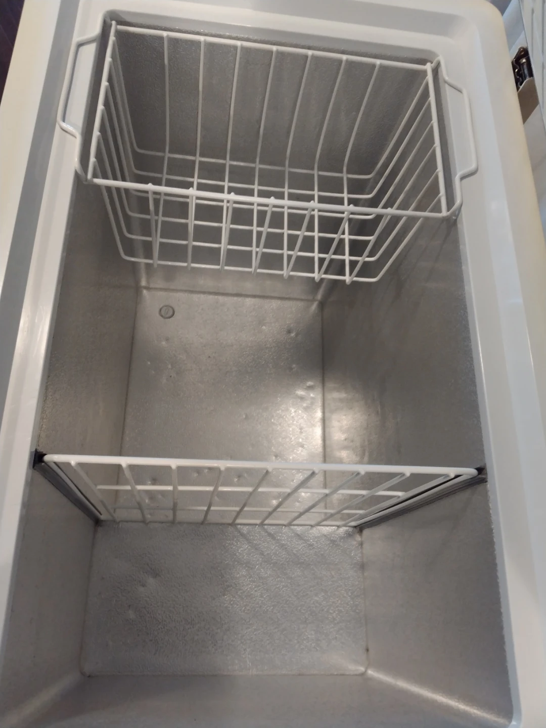Danby Chest Freezer - White - photo 5