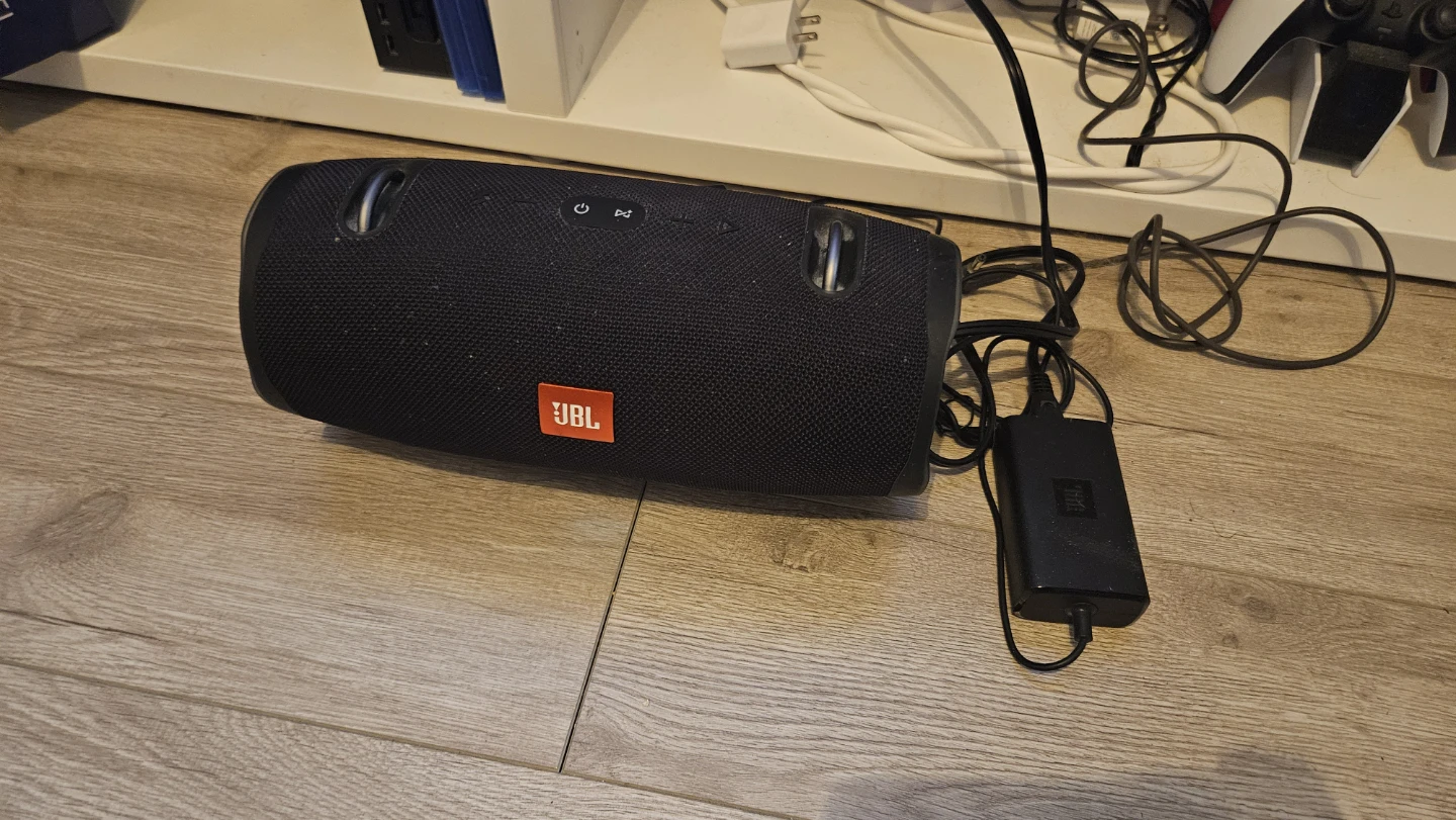 JBL Xtreme 2 Portable Bluetooth Speaker