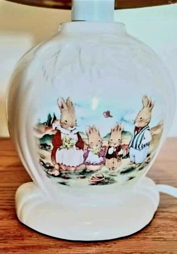 Vtg.Royal Doulton Bunnykins Porcelain Lamp - photo 2
