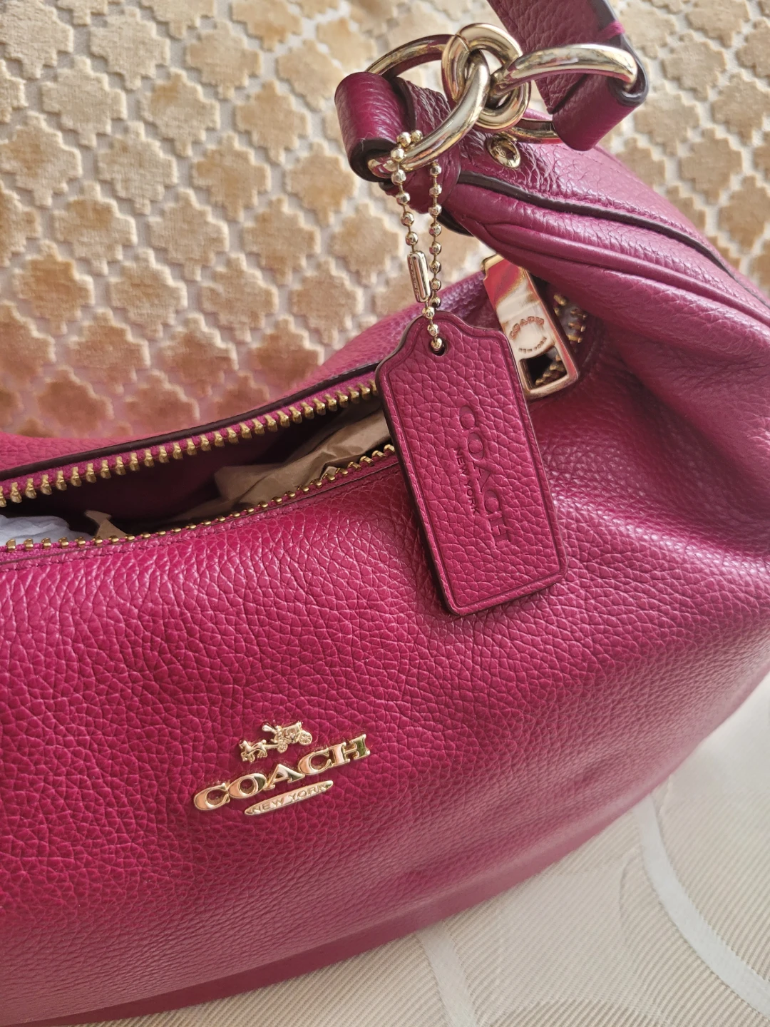 Authentic Coach Leather Hobo Shoulder Bag - Raspberry - photo 2
