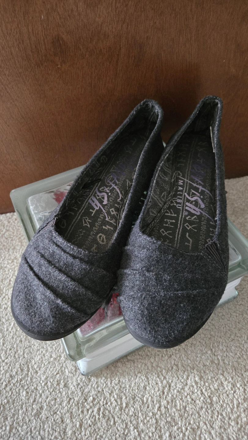 Blowfish Malibu Women's Ballet Flats Size 7.5 Grey