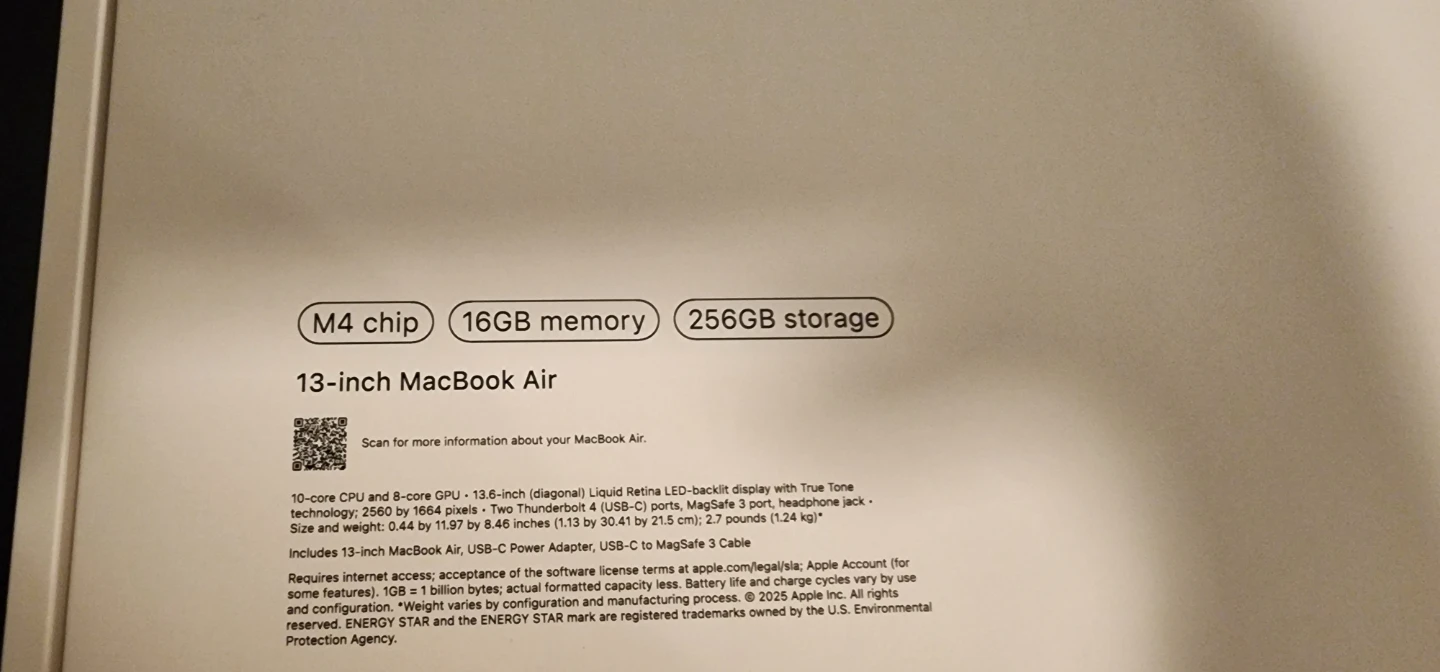 New Apple MacBook Air 13-inch M4 Chip 256GB Gold