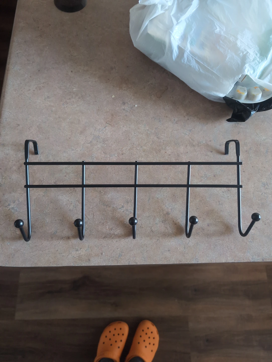 Free door coat hanger