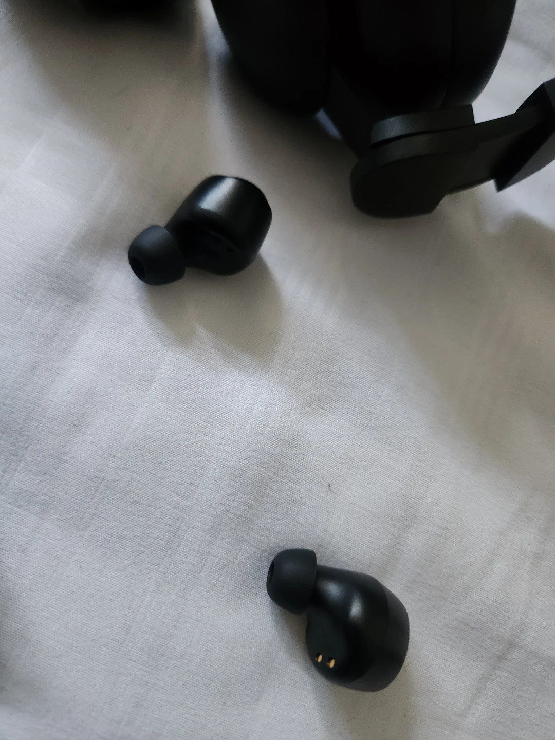 Onn headphone, jlab, earpods usb c and lightning - photo 4