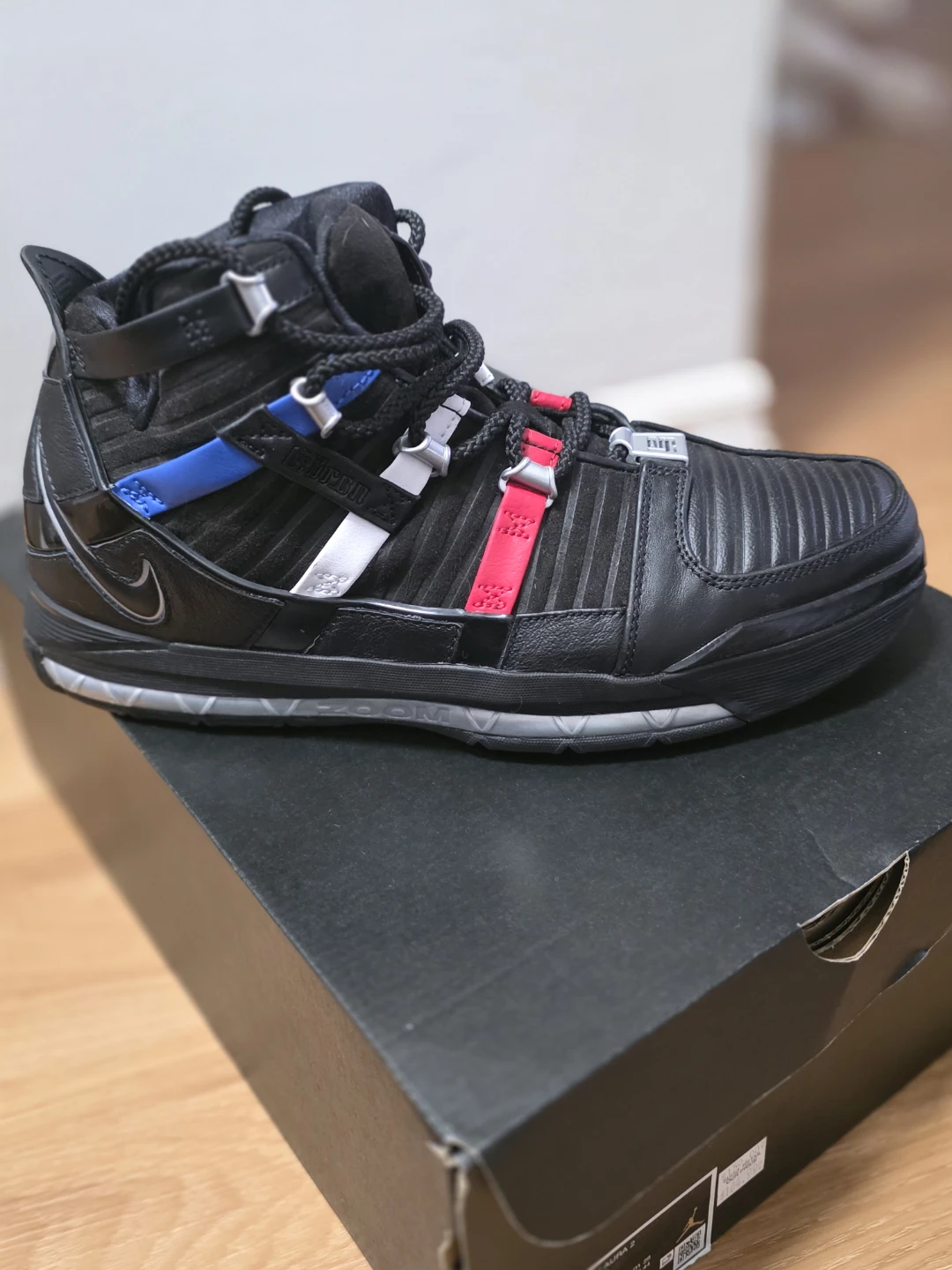 Nike LeBron zoom 3 barbershop Basketball Shoes - photo 5