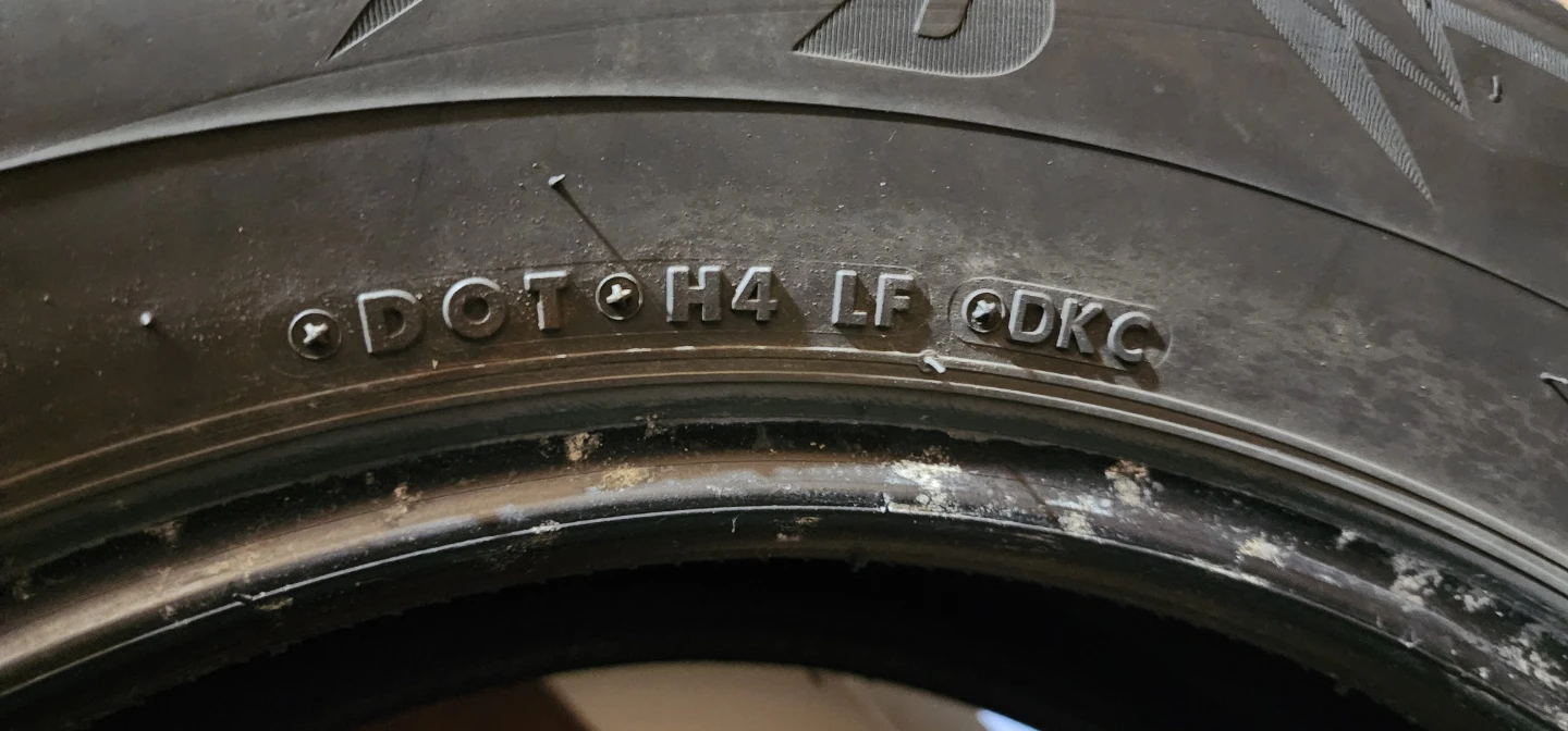 Bridgestone Blizzak WS90 215/65R17 Winter Tires - photo 5