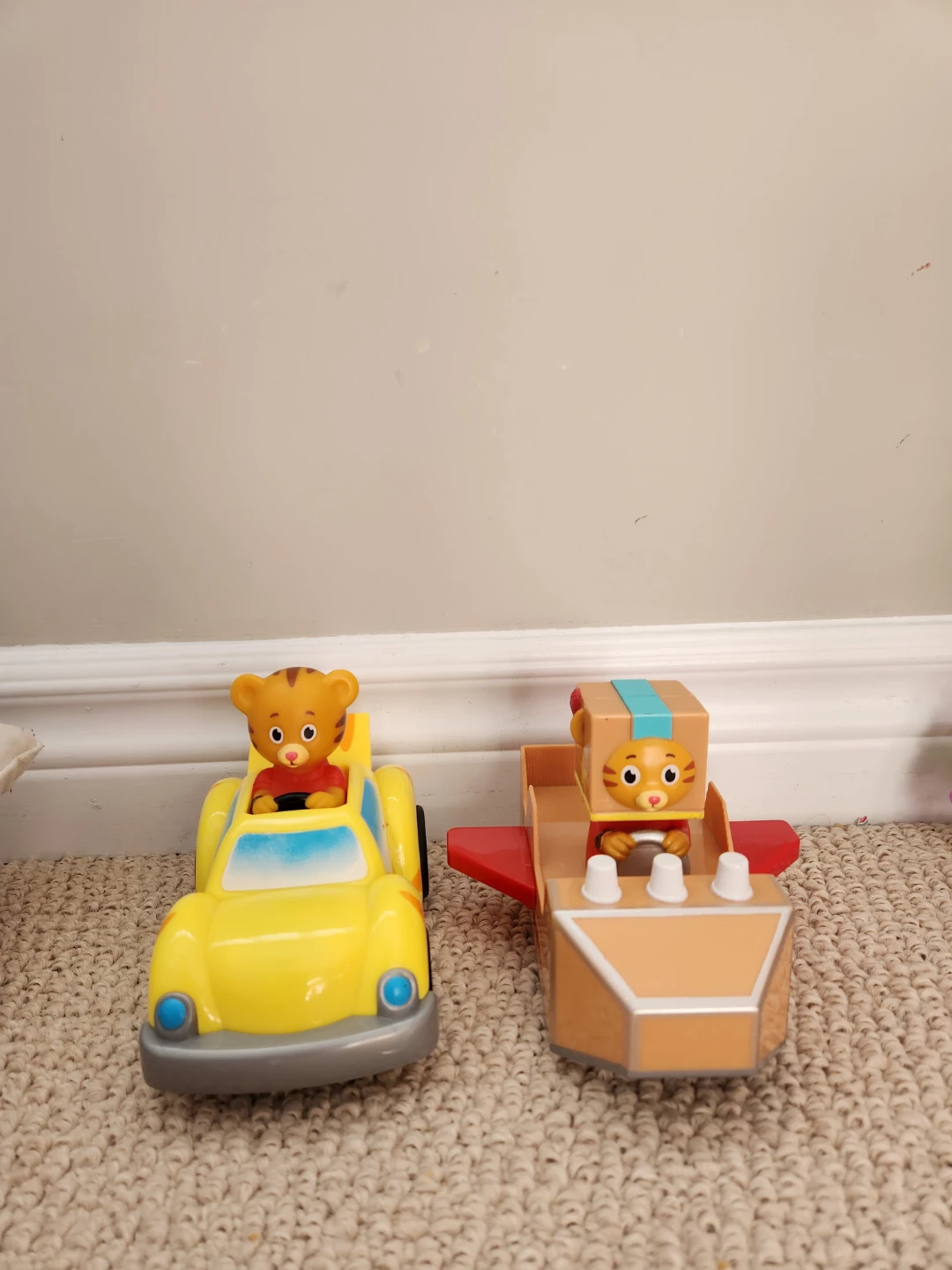 Daniel Tiger's Neighborhood Toy Cars - photo 2