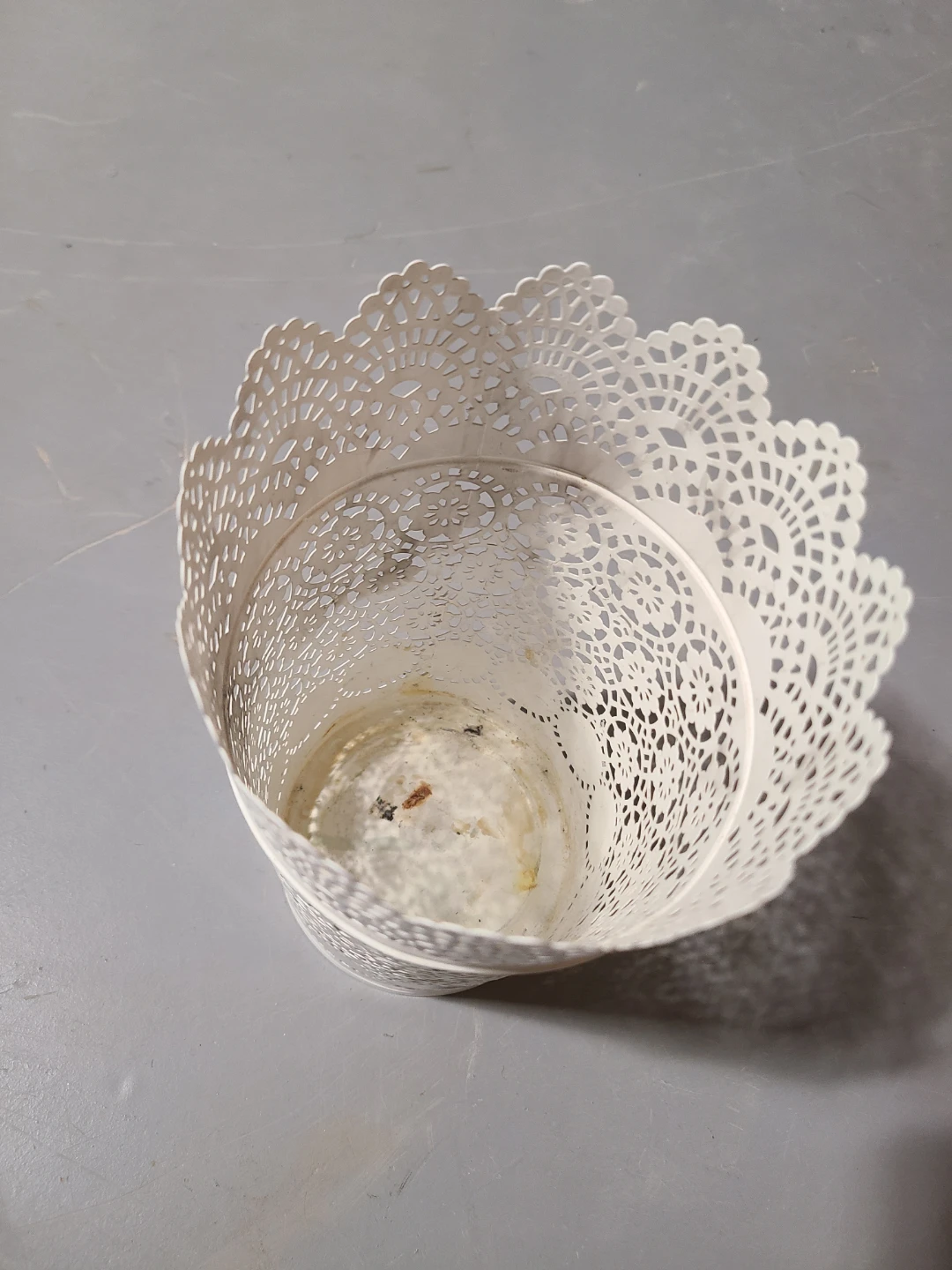 White Metal Lace Design Candle Holder, Ikea - photo 2