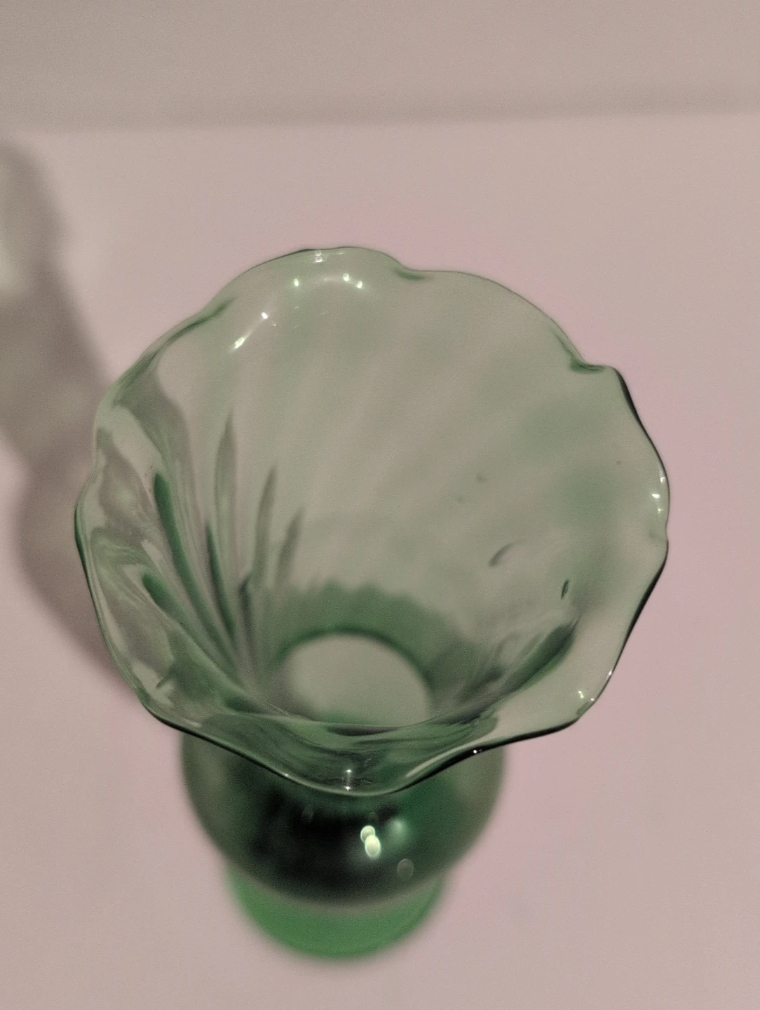 Vintage Emerald Green Empoli Glass Bud Vase - photo 2
