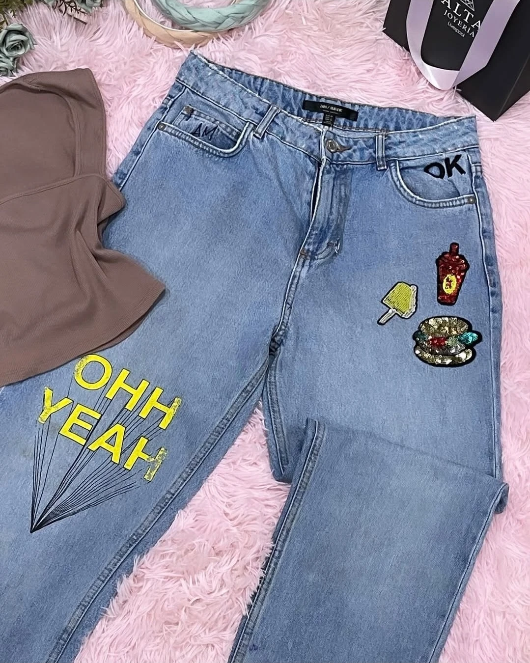 Zara Light Wash Boyfriend Fit sequin embroidered jeans