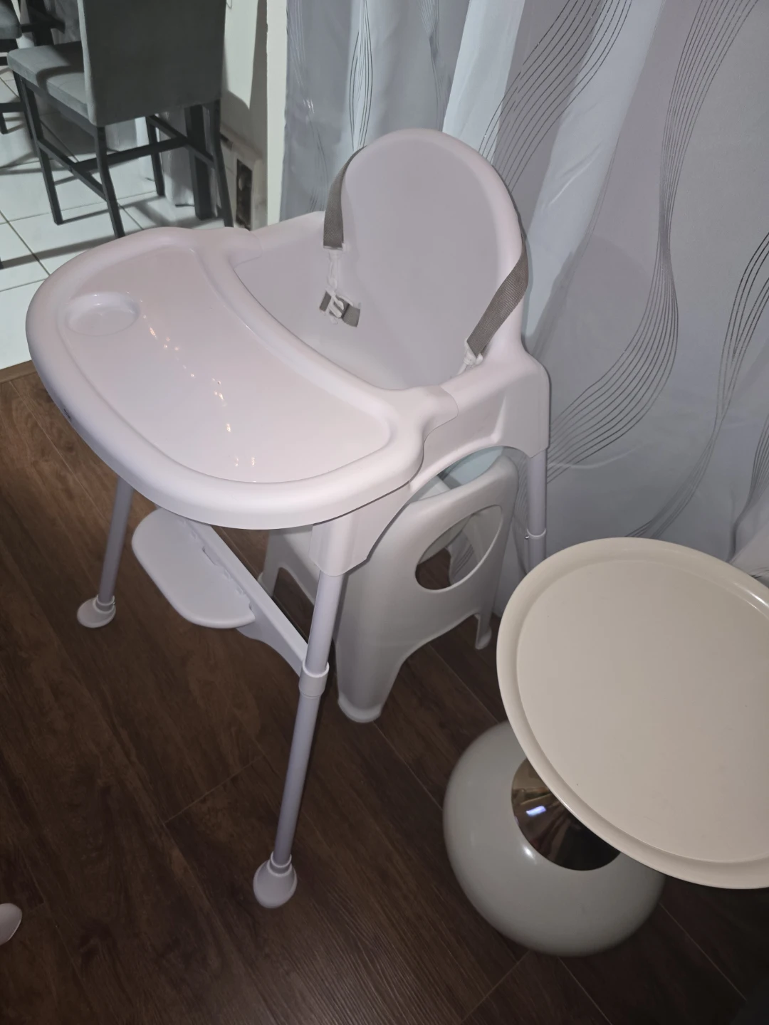 High Chair with Tray