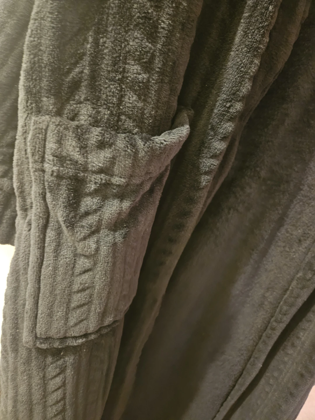 Black Bath Robe - Size L/XL- MOVING SALE! - photo 4