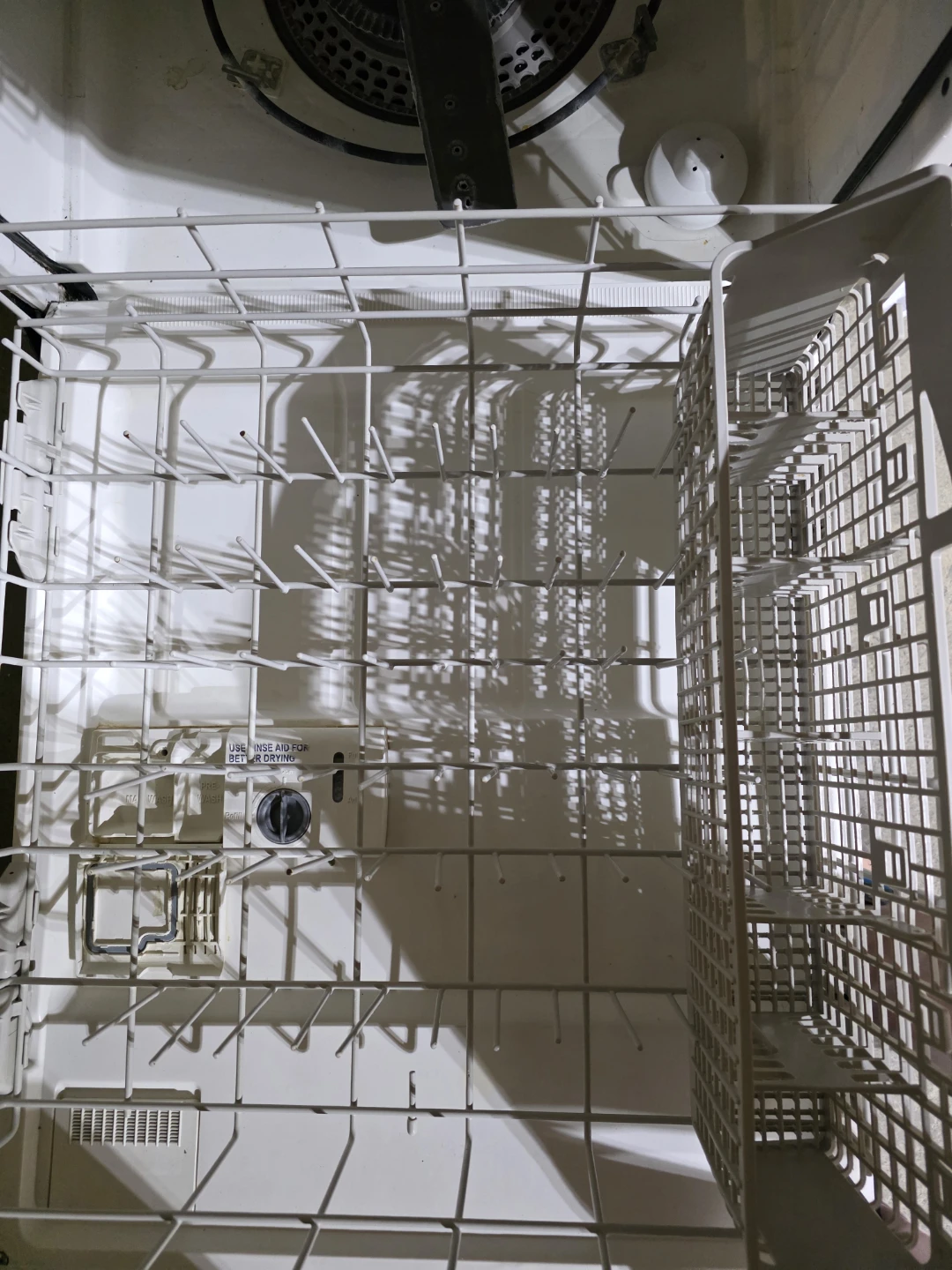 Maytag Dishwasher - photo 4