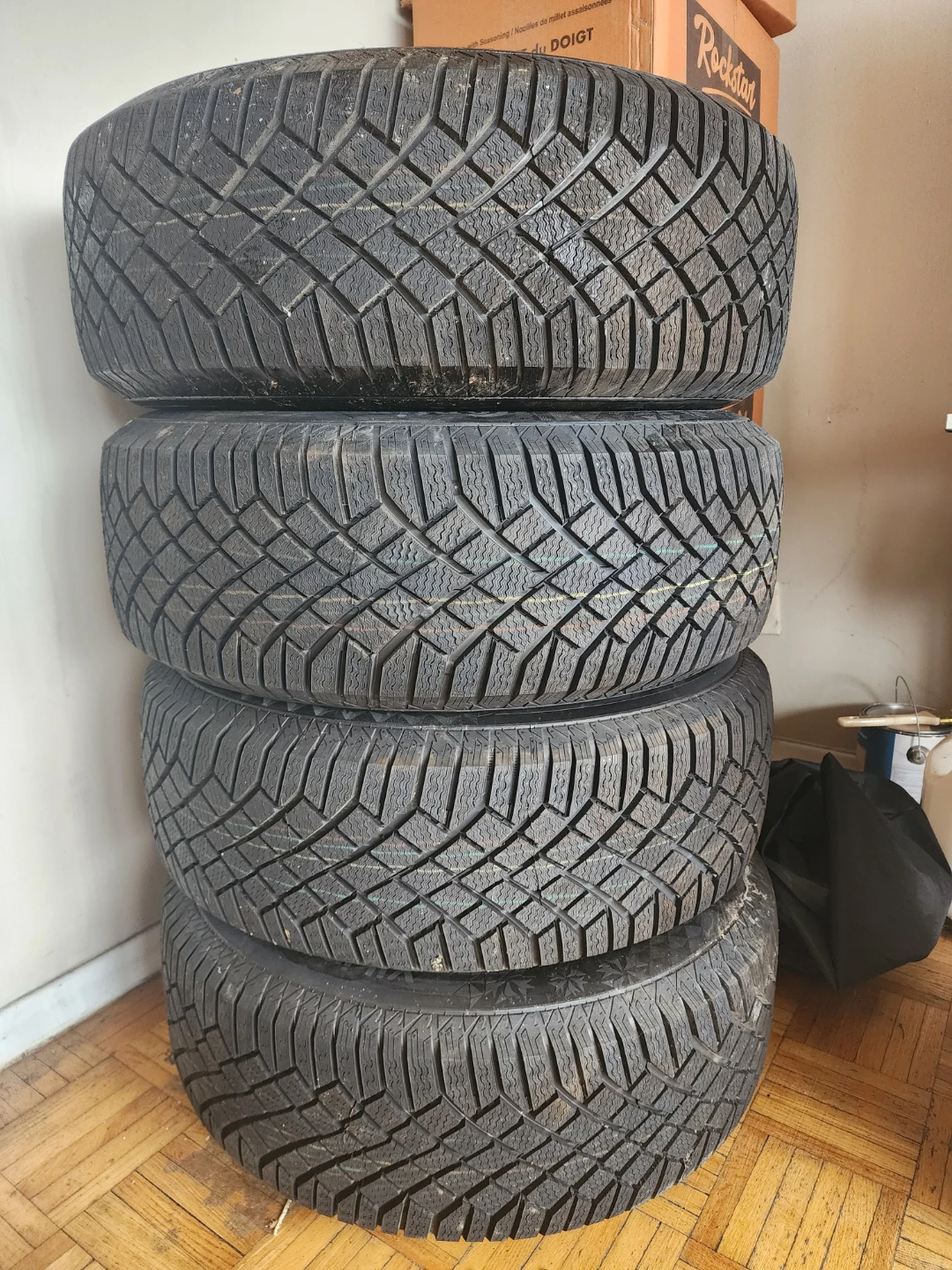 Set of 4 Winter Tires 235/65R17 - photo 5
