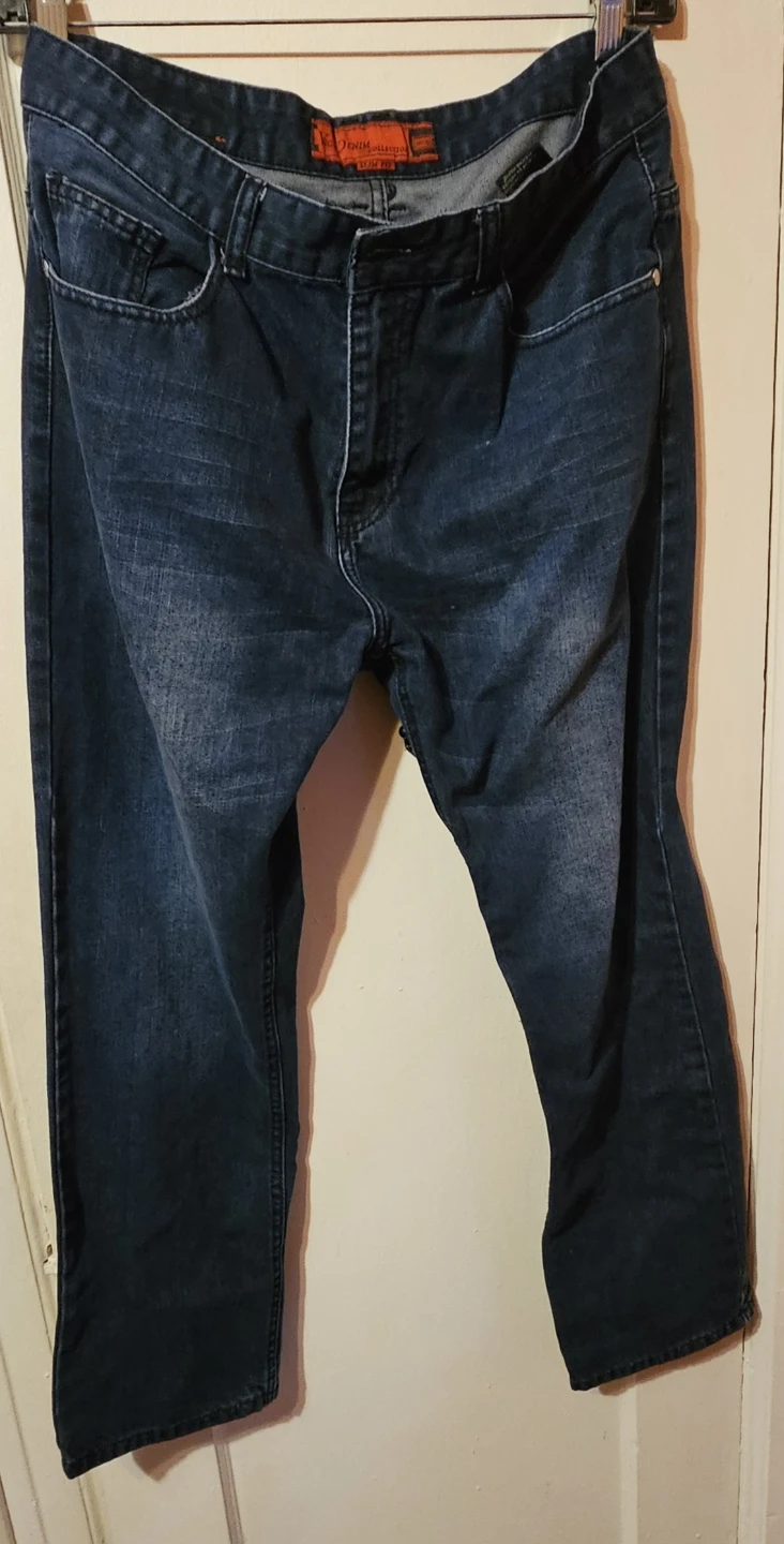 MEN'S Jeans.