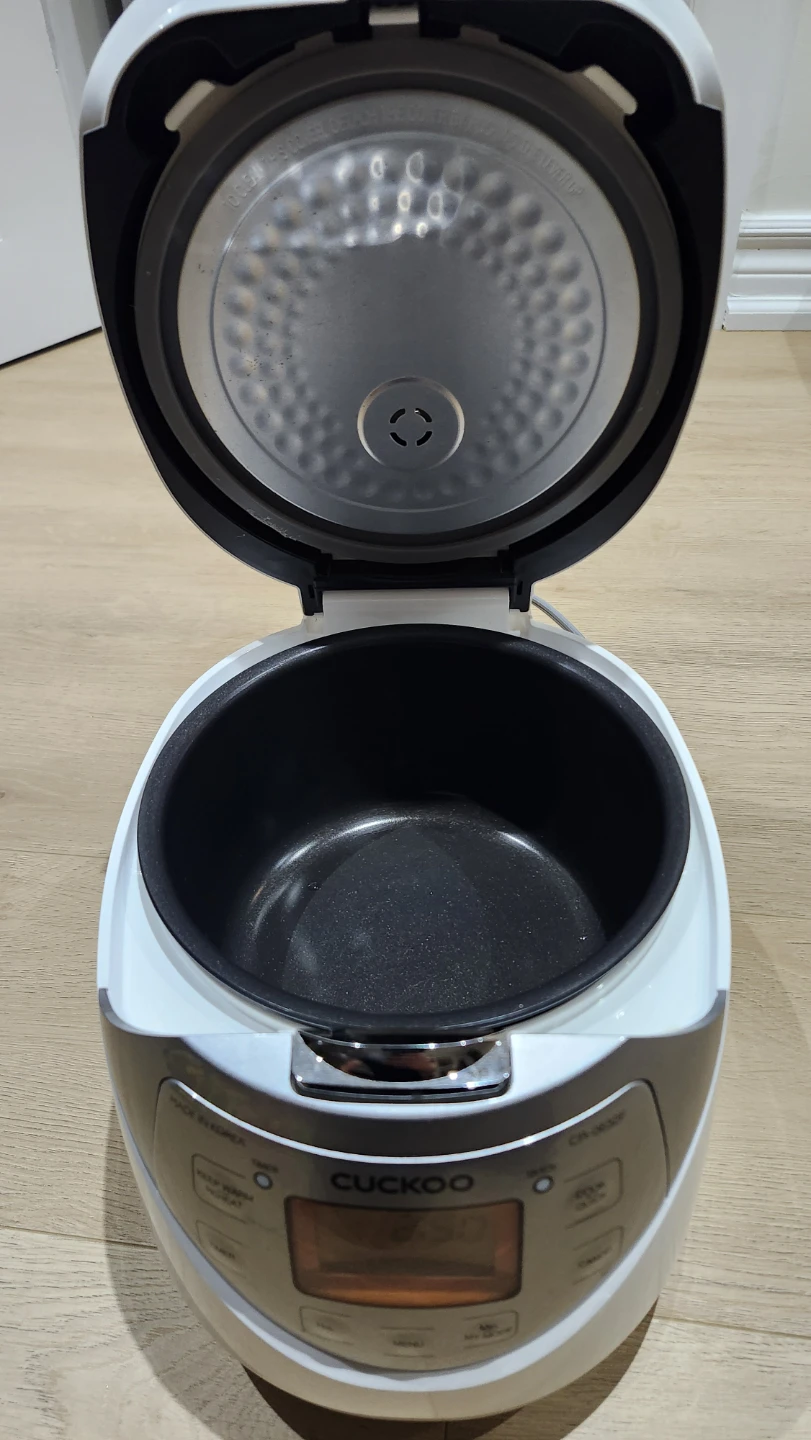 Cuckoo CR-0632F Electric Rice Cooker / Warmer - photo 2