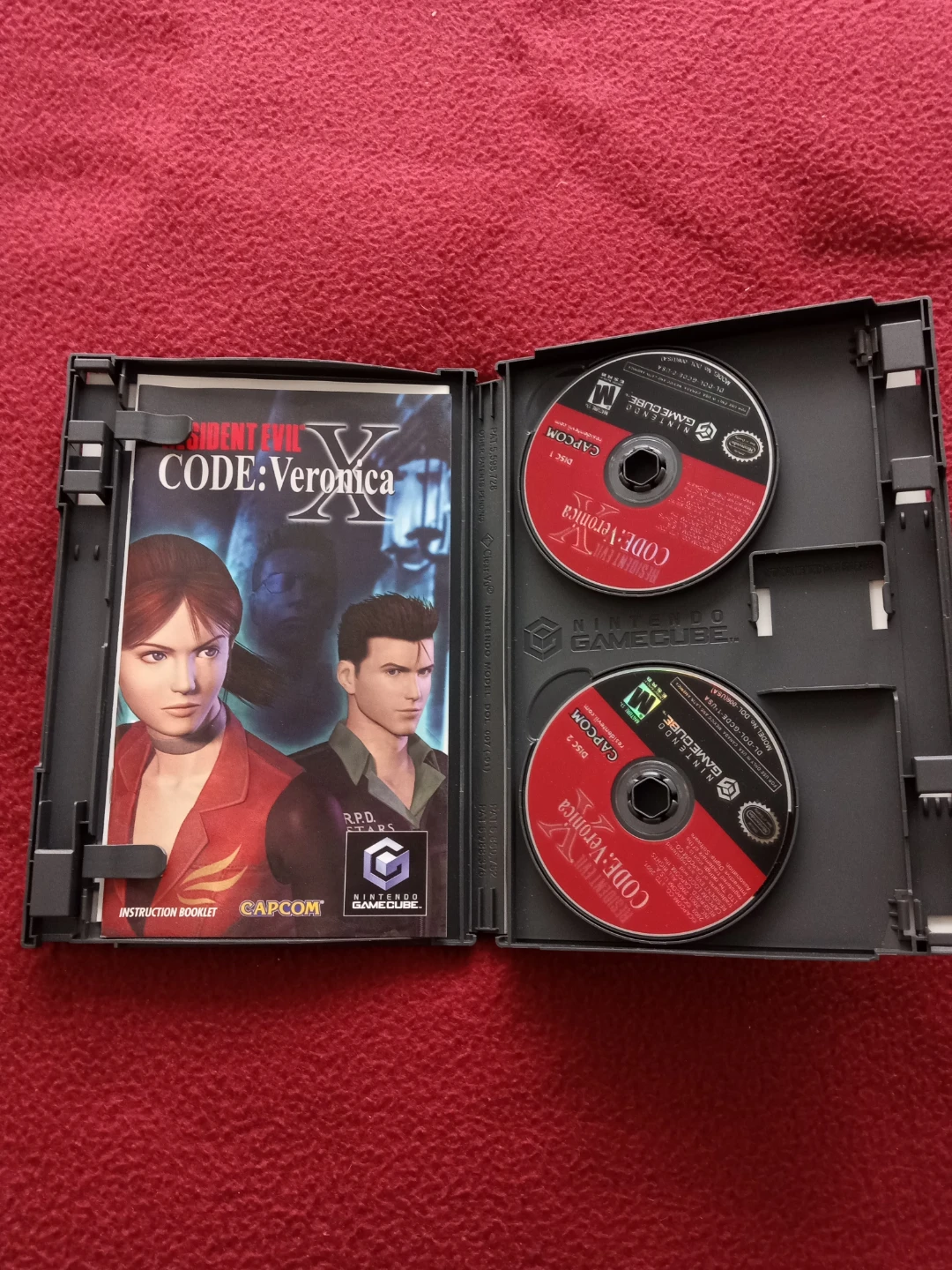 Resident Evil: Code Veronica X Nintendo GameCube - photo 2