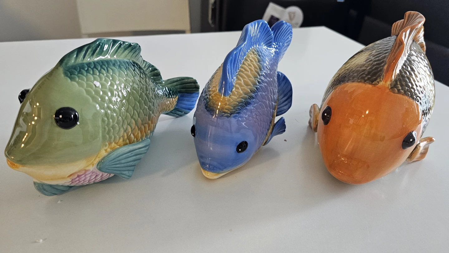 By the Sea Ceramic Fish Figurines (Set of 3) - photo 2
