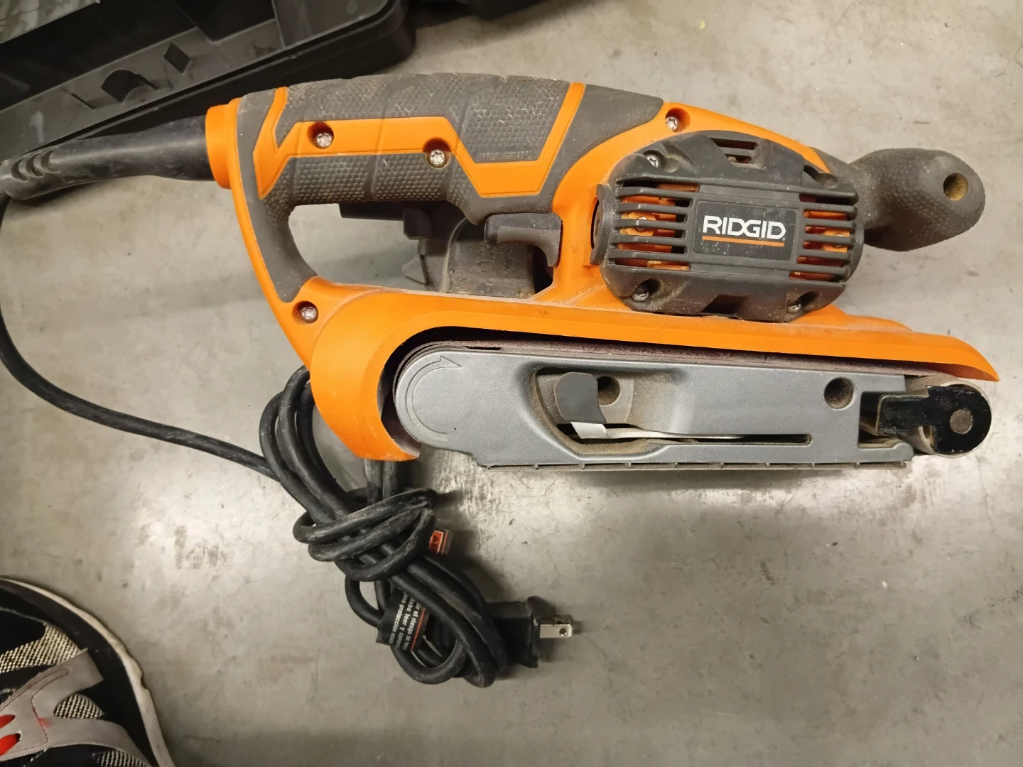 Ridgid Belt Sander - photo 2