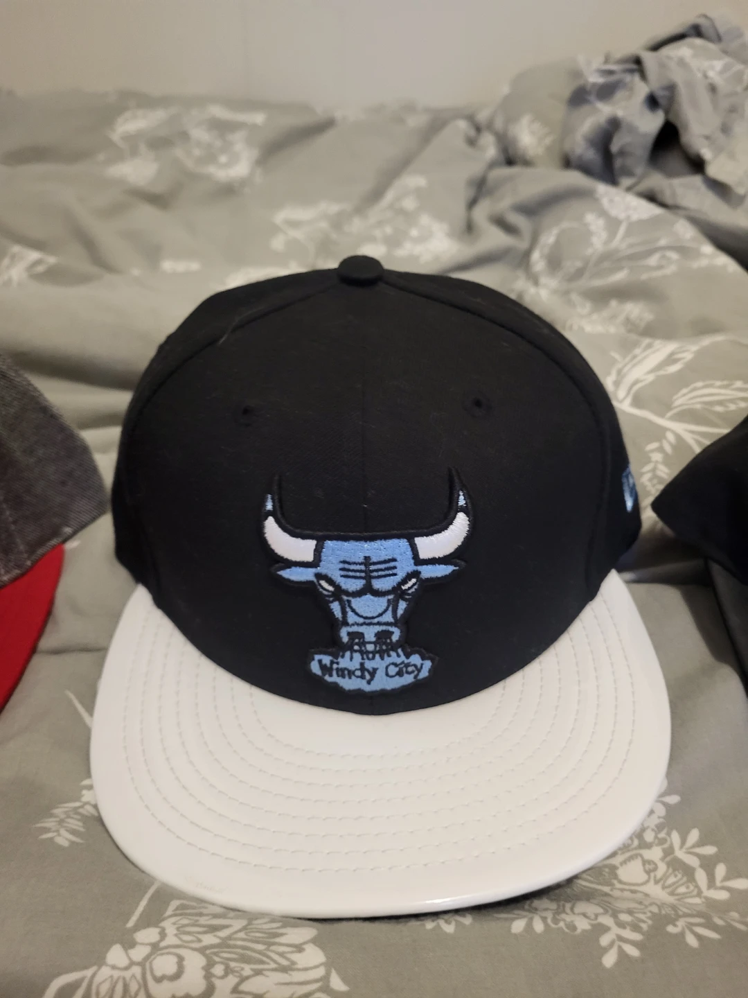 Chicago Bulls New Era Snapback Hats - photo 2